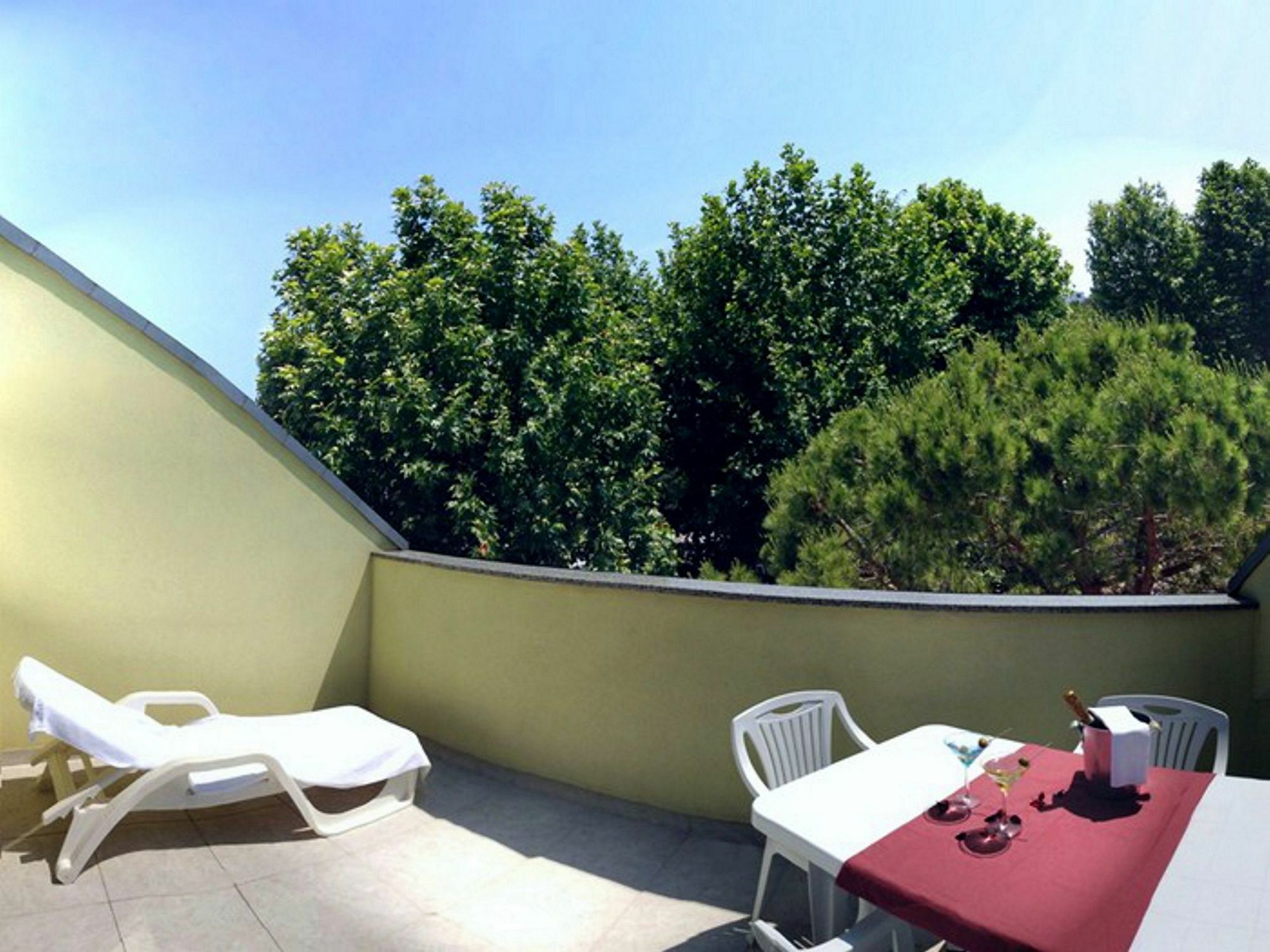 Bright Star Apartment *
